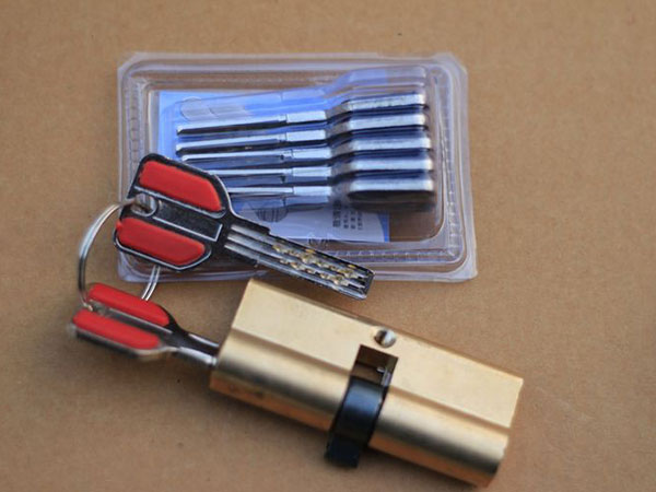 银州24小时上门开锁公司